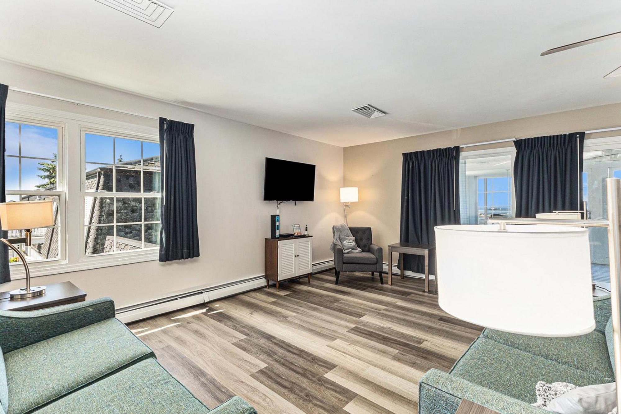 לודינגטון Snyders Shoreline Inn מראה חיצוני תמונה